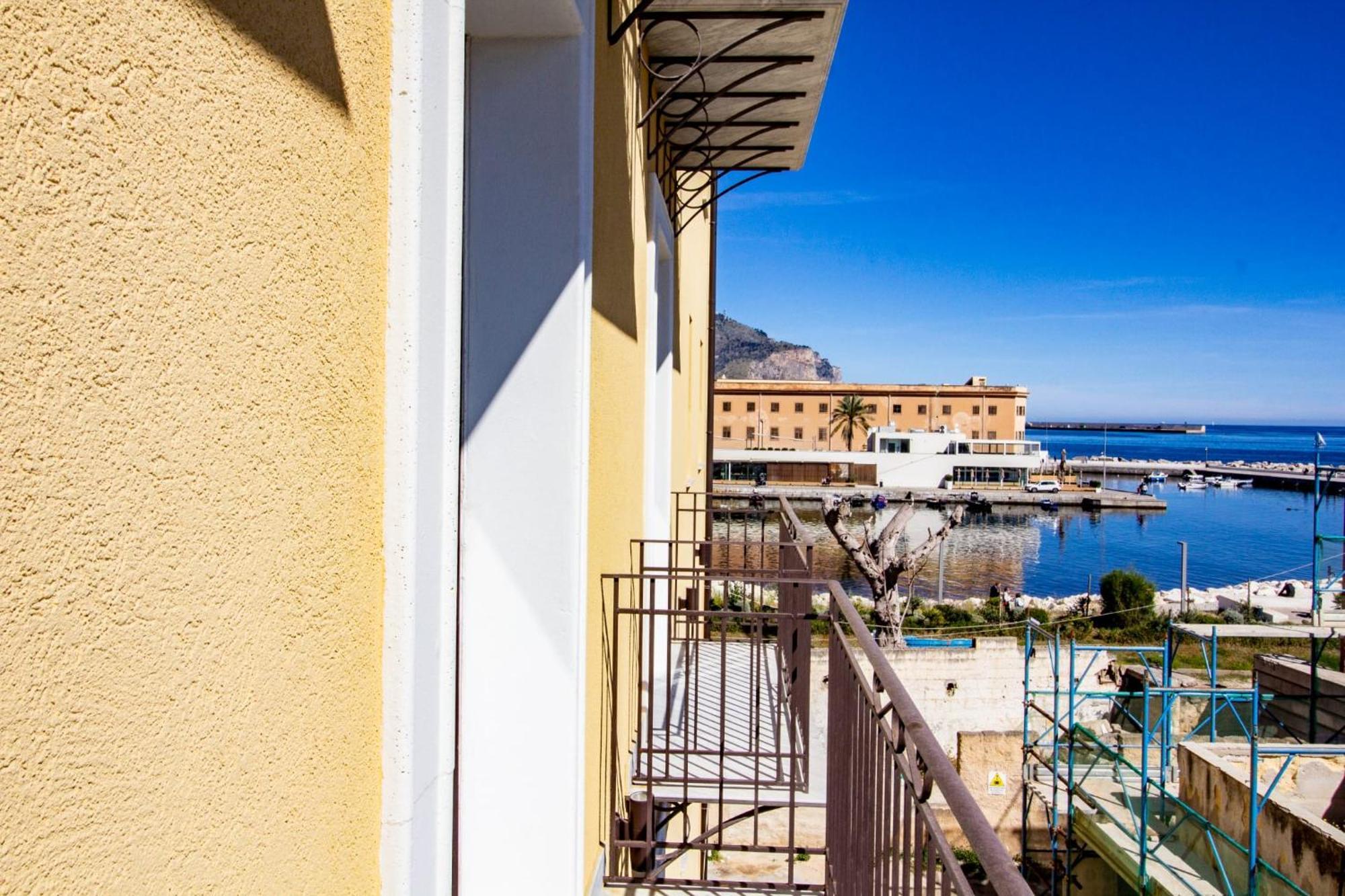 Erasmo Luxury Vista Mare Palermo
