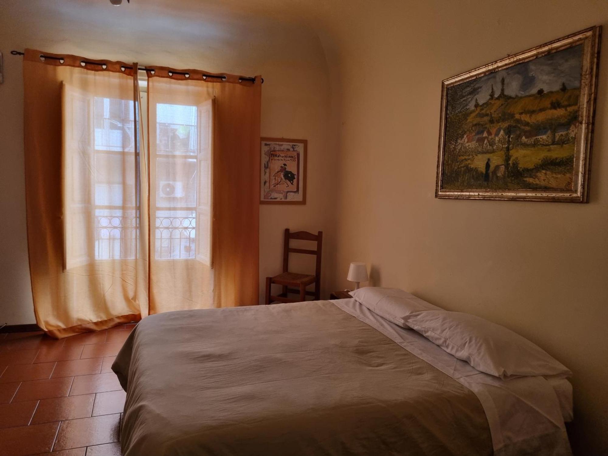 Piazza Politeama Apartment *