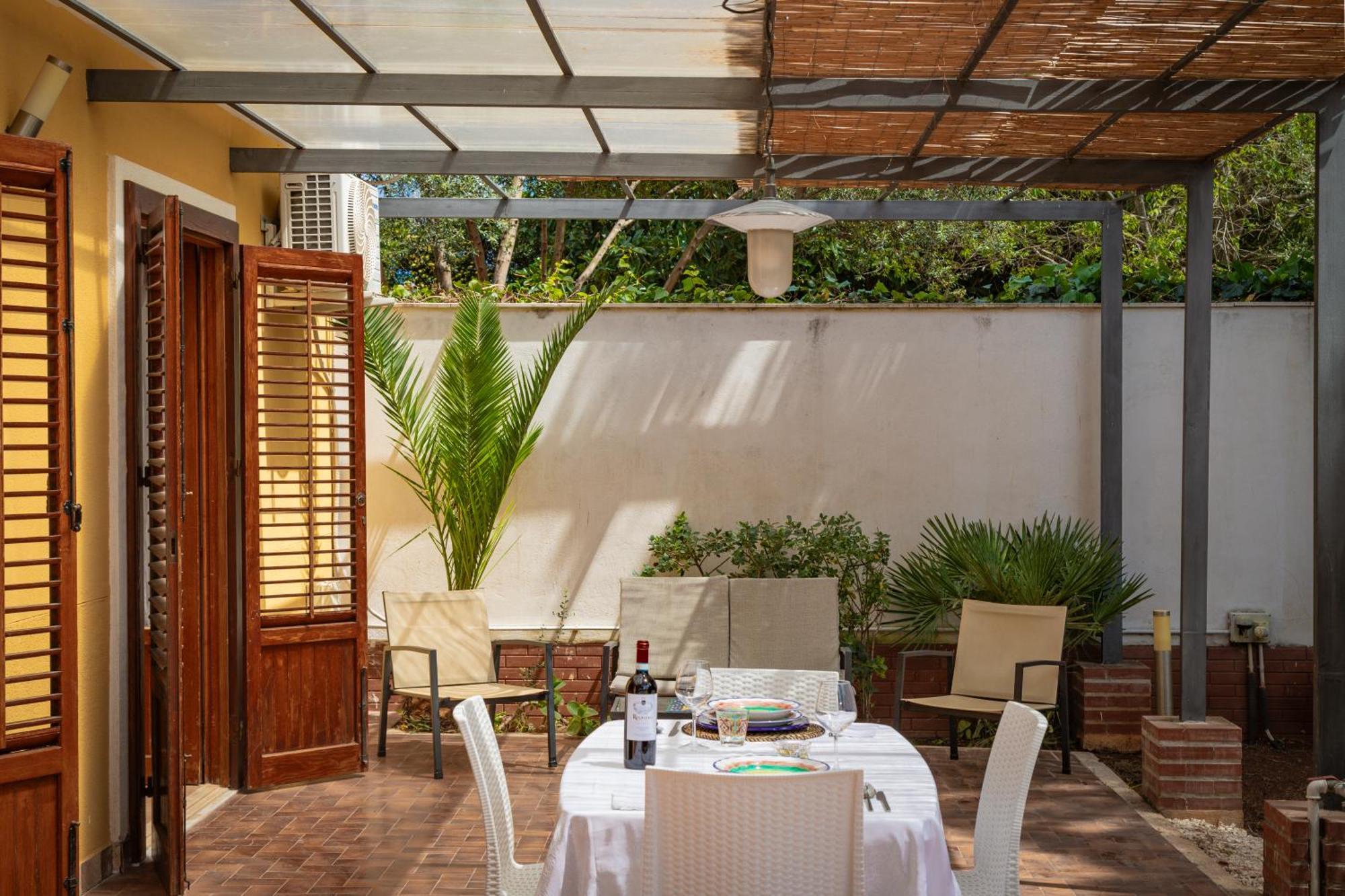 Apartment Maison Blanche Palermo