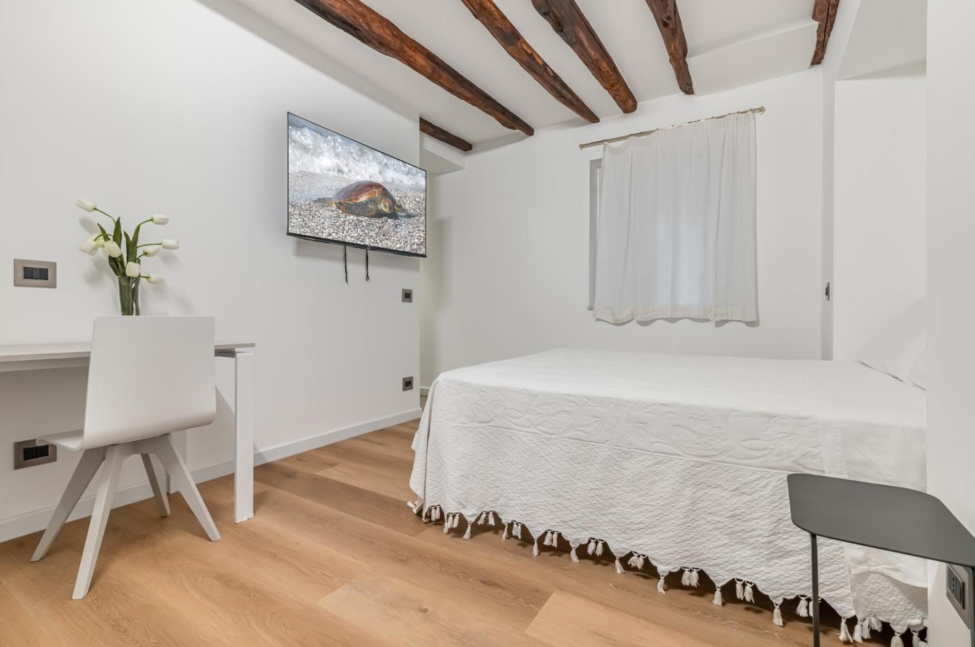 Apartment Piazza Indipendenza Loft & *