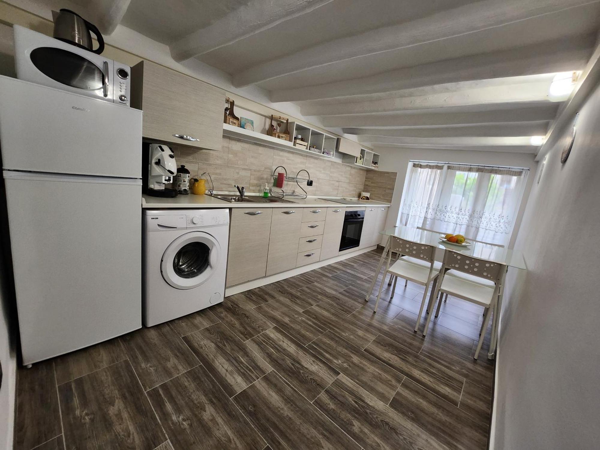 Apartment Don Vito's Home, Dsg2 Short Lets, 250 Mt Metro