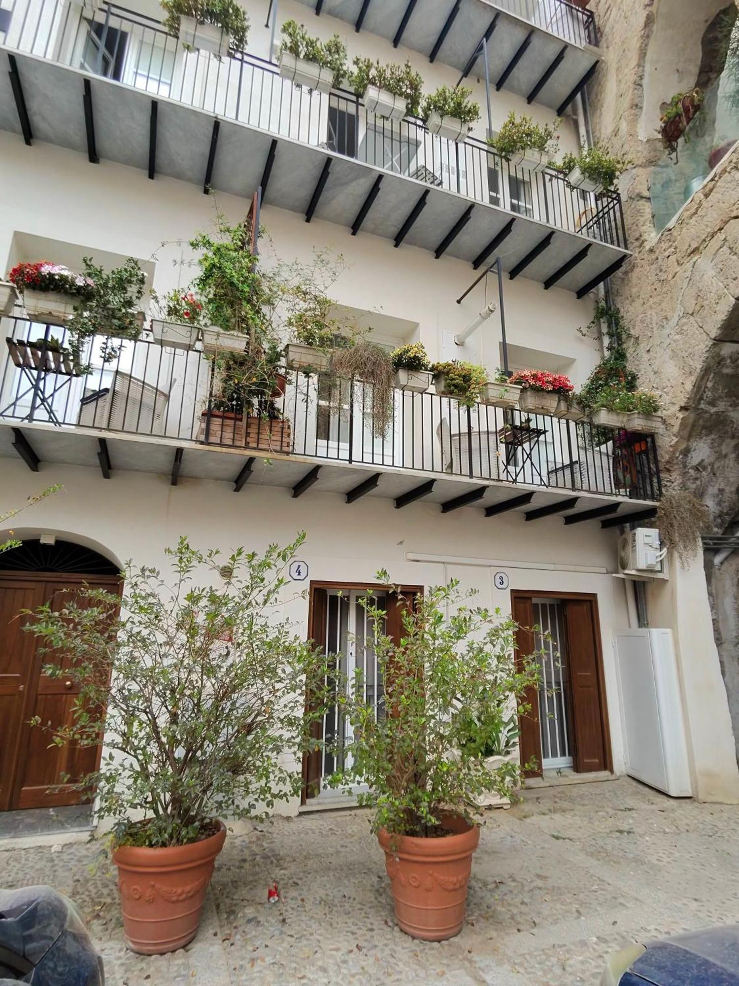 Real Fonderia Bed & Breakfast 3*