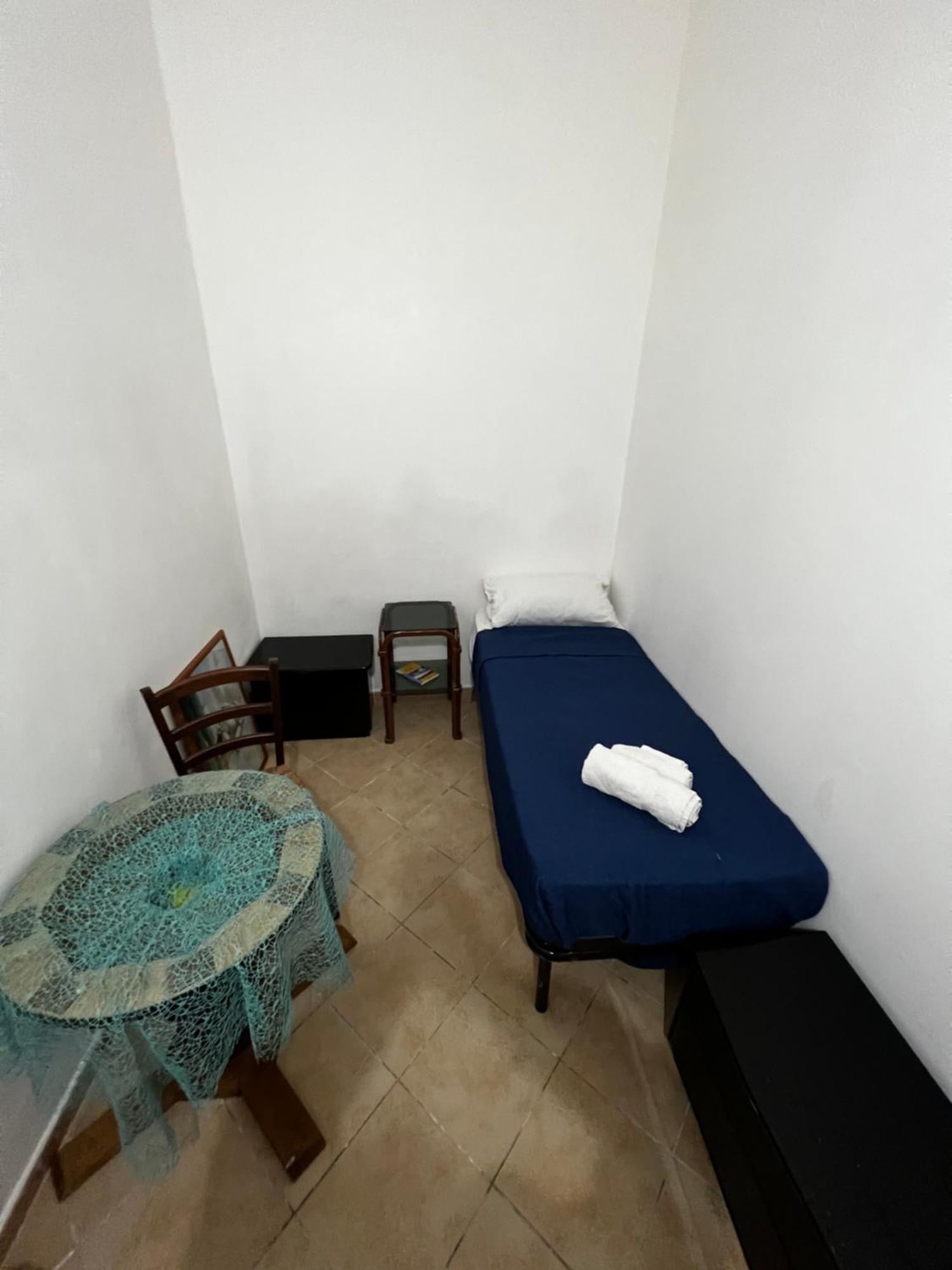 Via Giovanni Travaglia, Free Space * Palermo