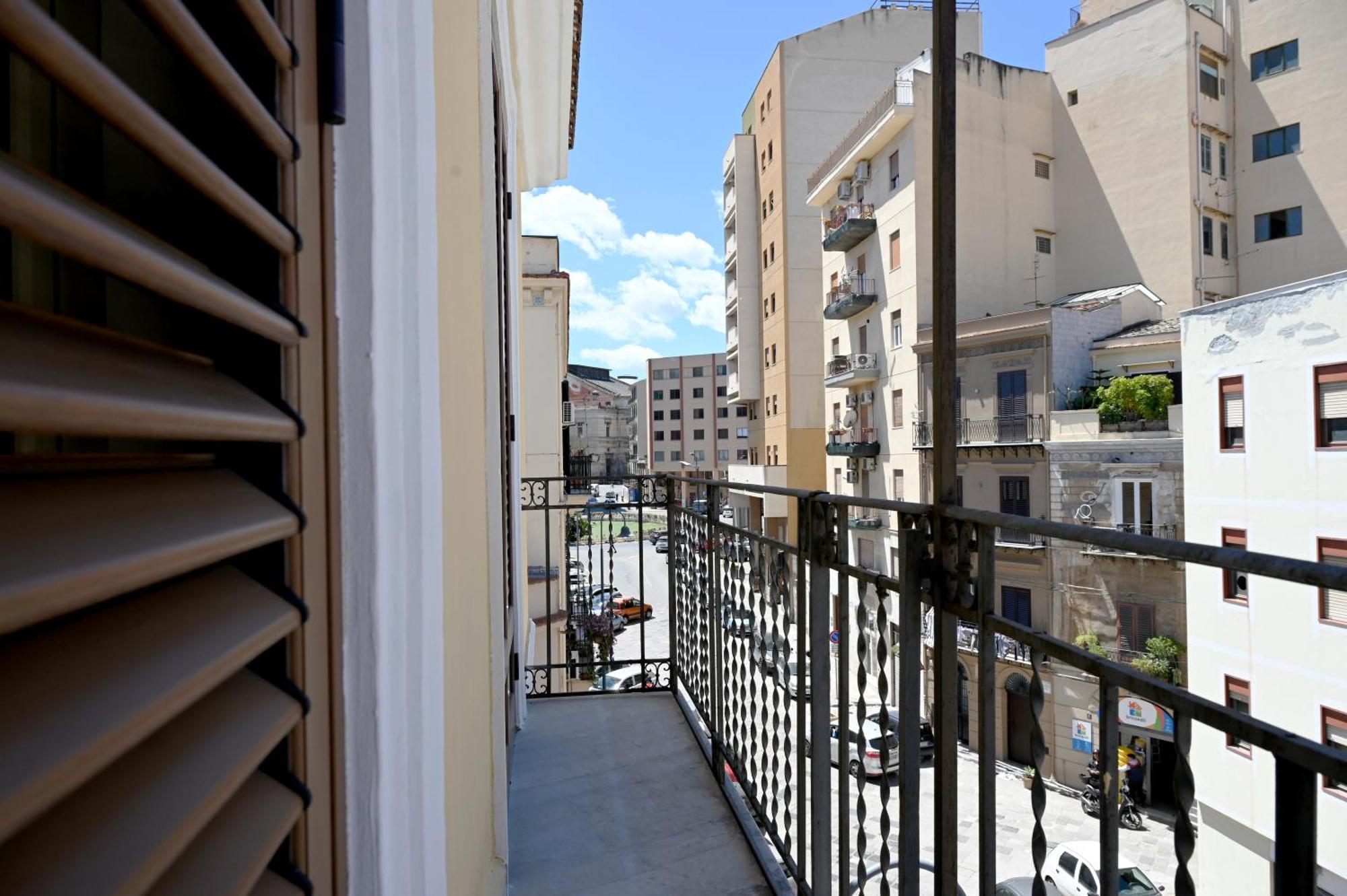 Politeama Theater Apartment *