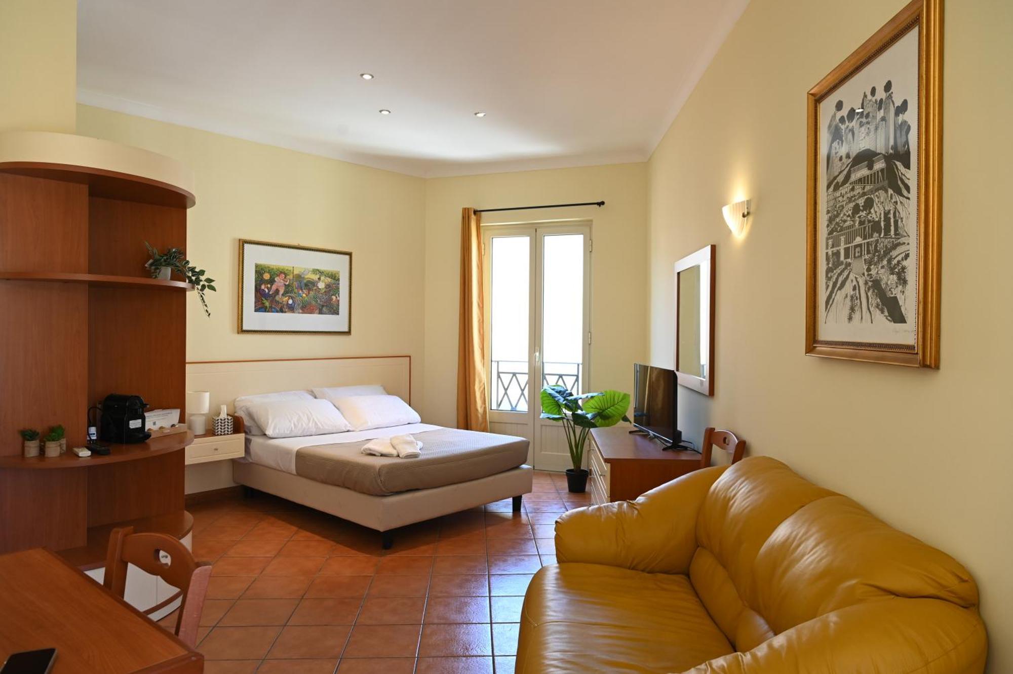 Apartment Politeama Theater