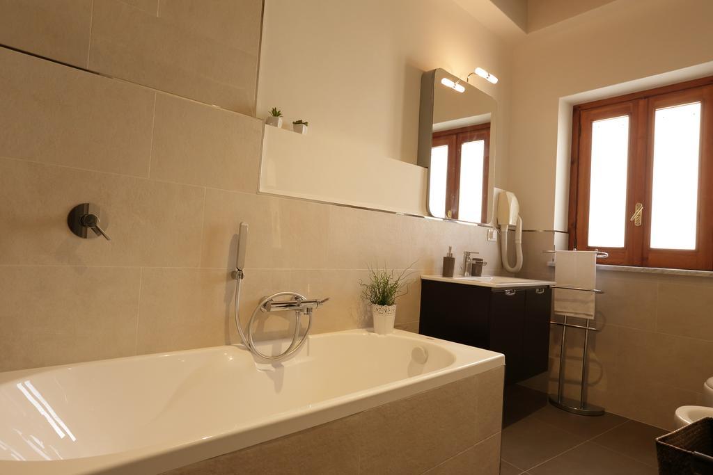 Papyri Apartment *