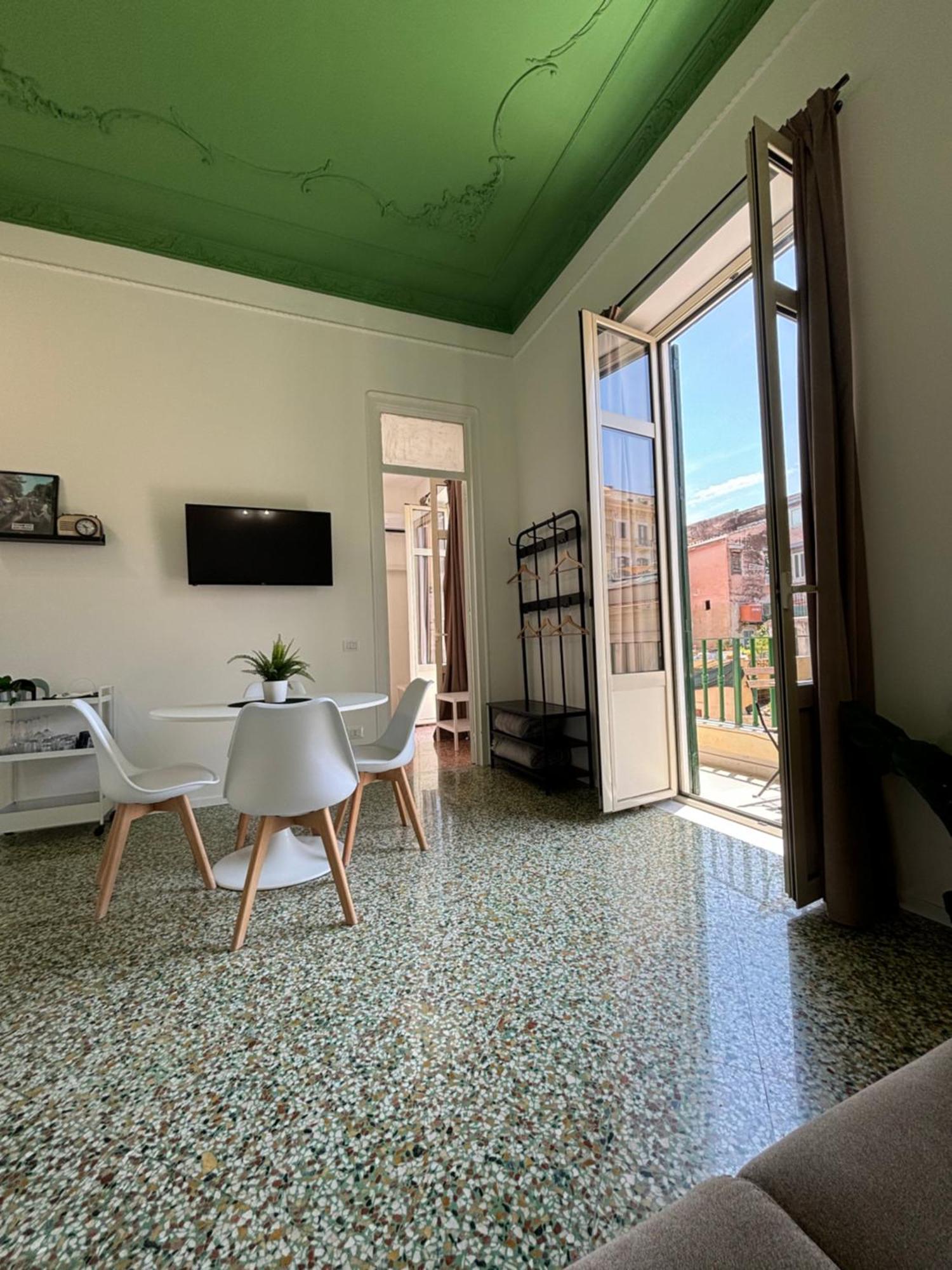 Acomodação com café da manhã  Valguarnera & Palermo