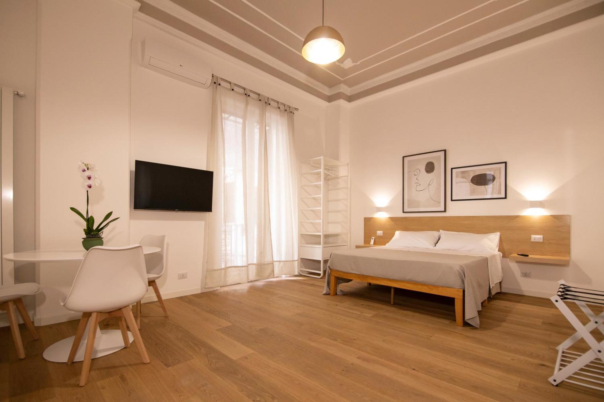 Villareale47 Luxury & *