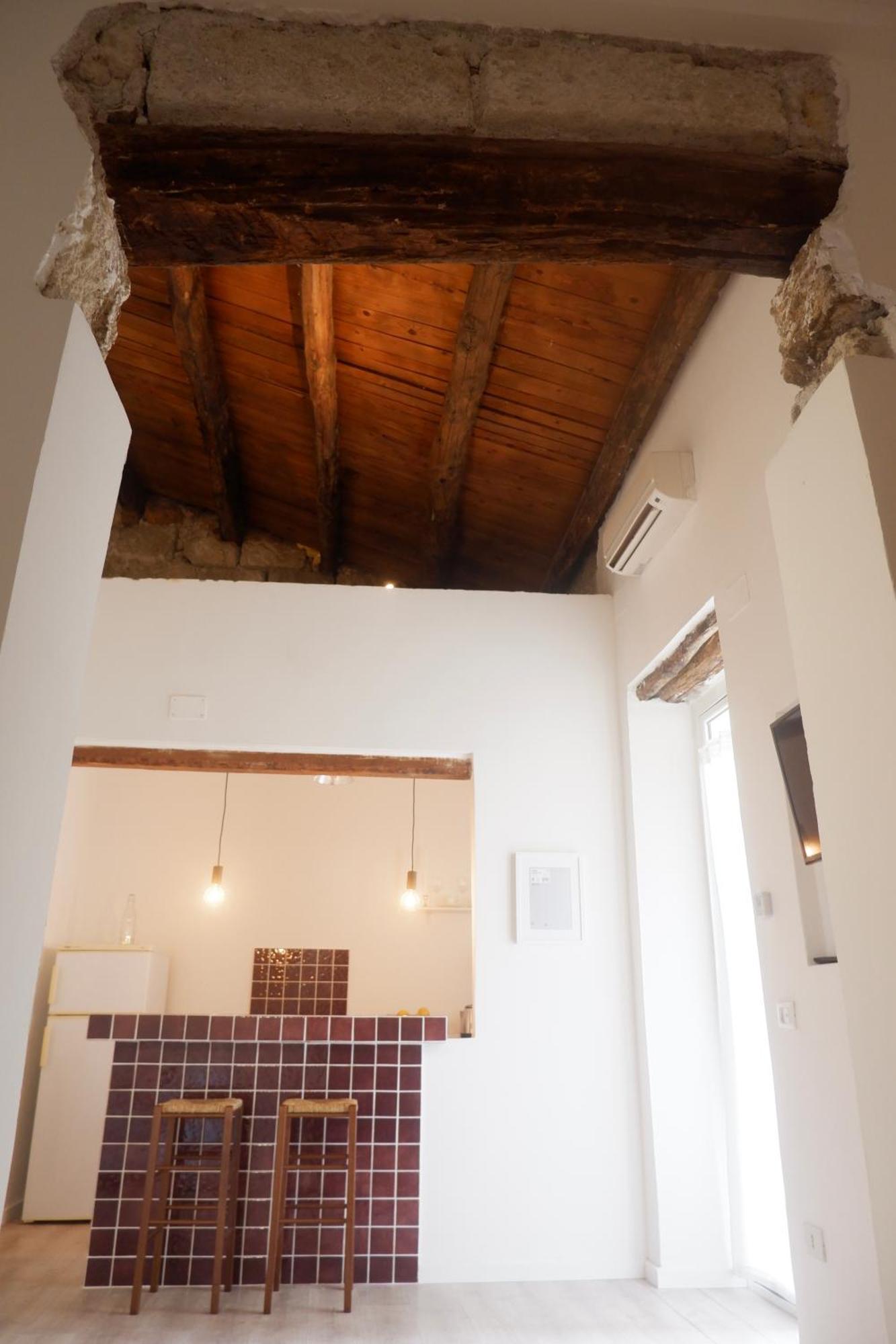 Casa de férias Palazzo Crisafulli 1- Casa Liberty Con Vasca Esterna