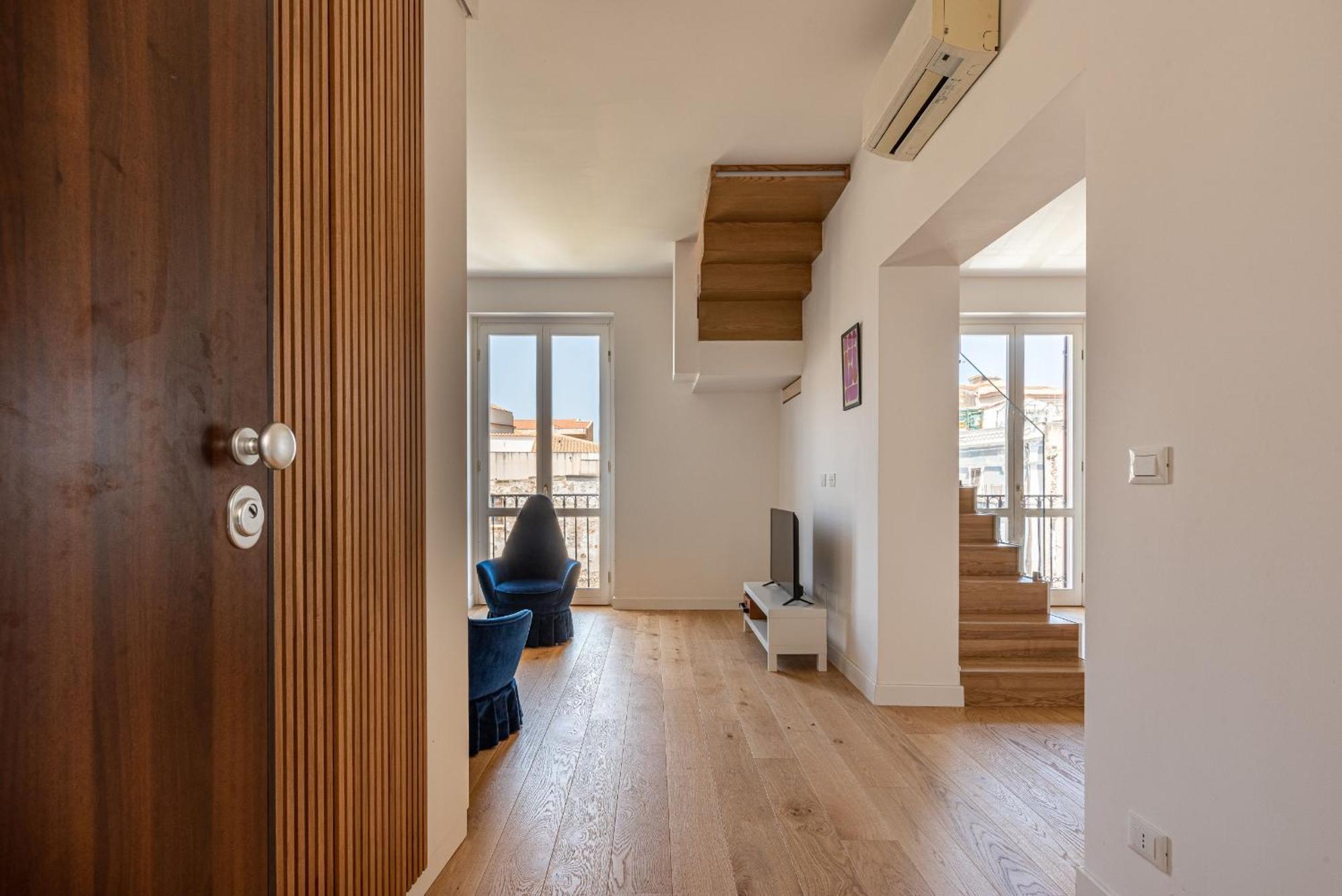 Oretea With Terrace By Wonderful Italy Apartment Palermo