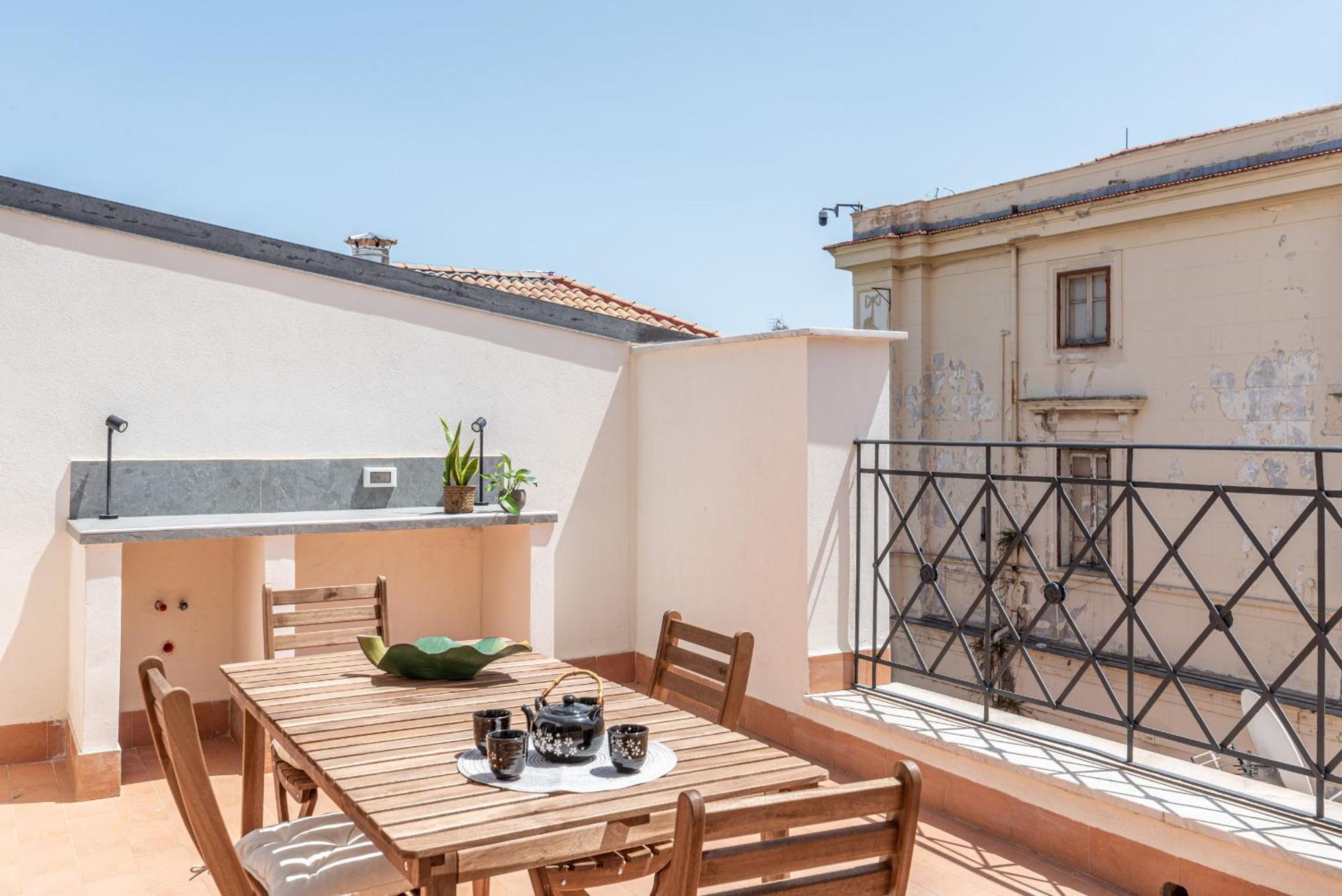 Oretea With Terrace By Wonderful Italy Apartment Palermo