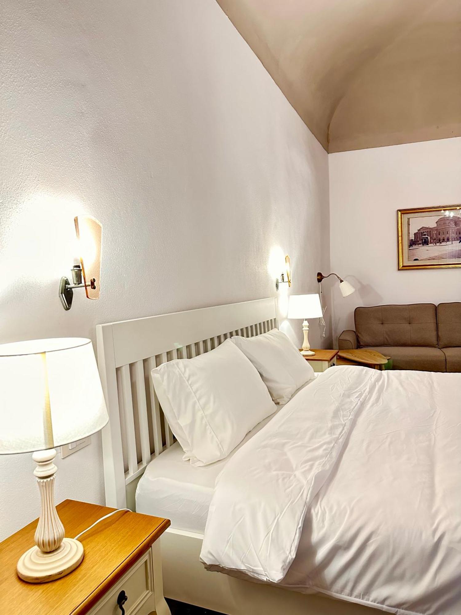 Kalsa Baroque Apartment *