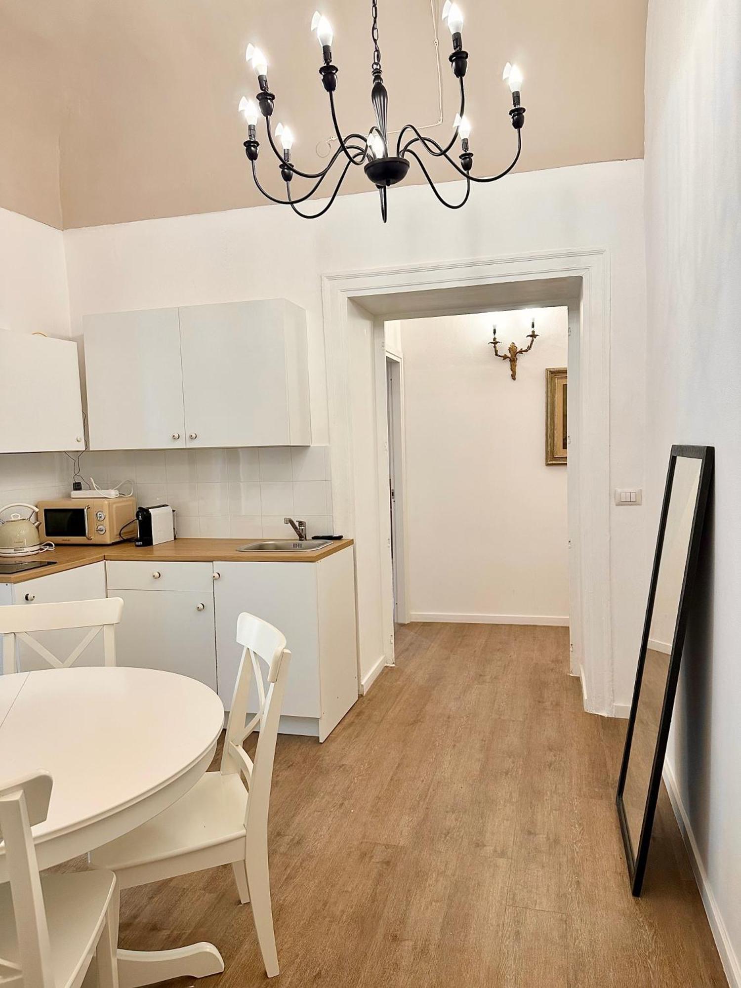 Kalsa Baroque Apartment *