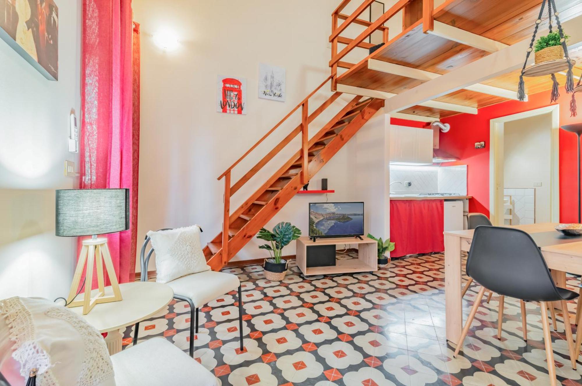 The Traveller's House - Station Palermo