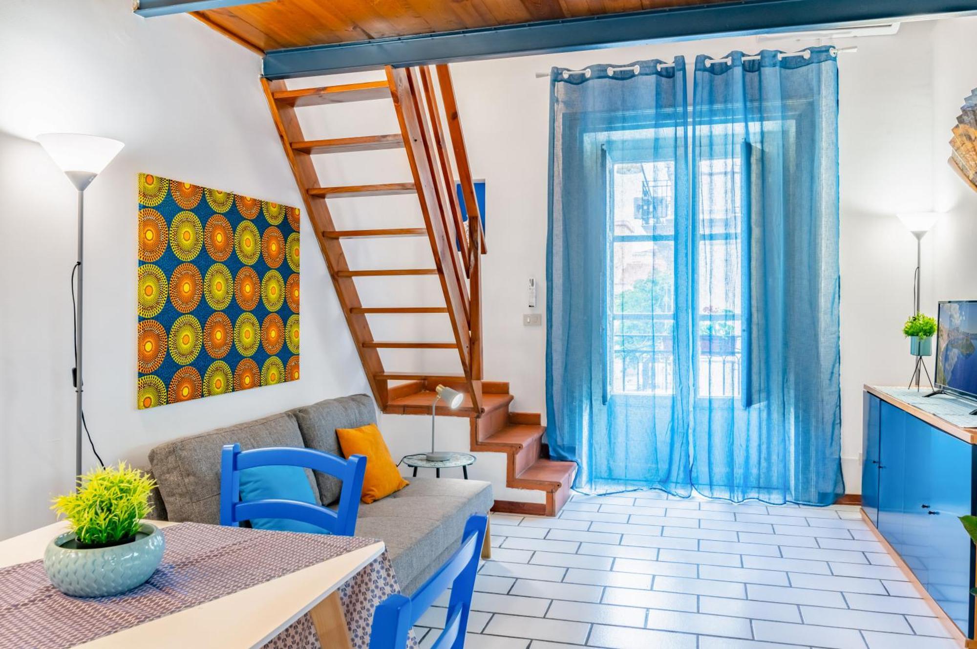 Apartment The Traveller's House - Station Palermo