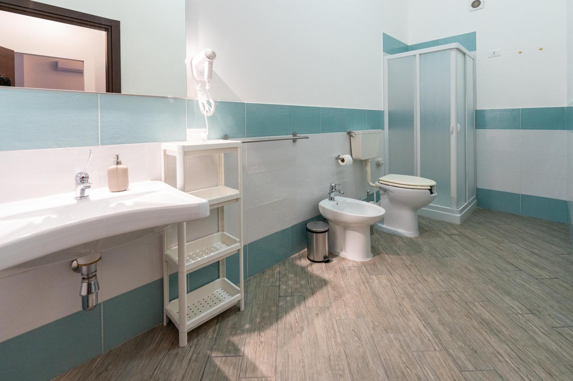 Cortile Dei Giusti - Combo Guest house