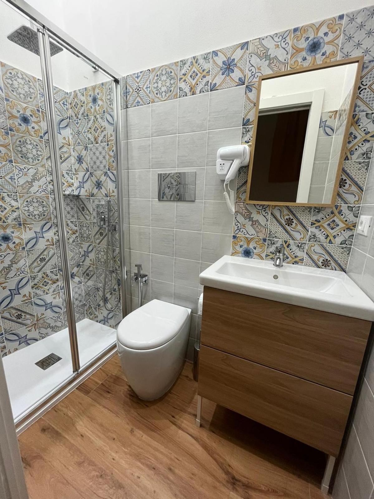 Aurora Center - Guest house