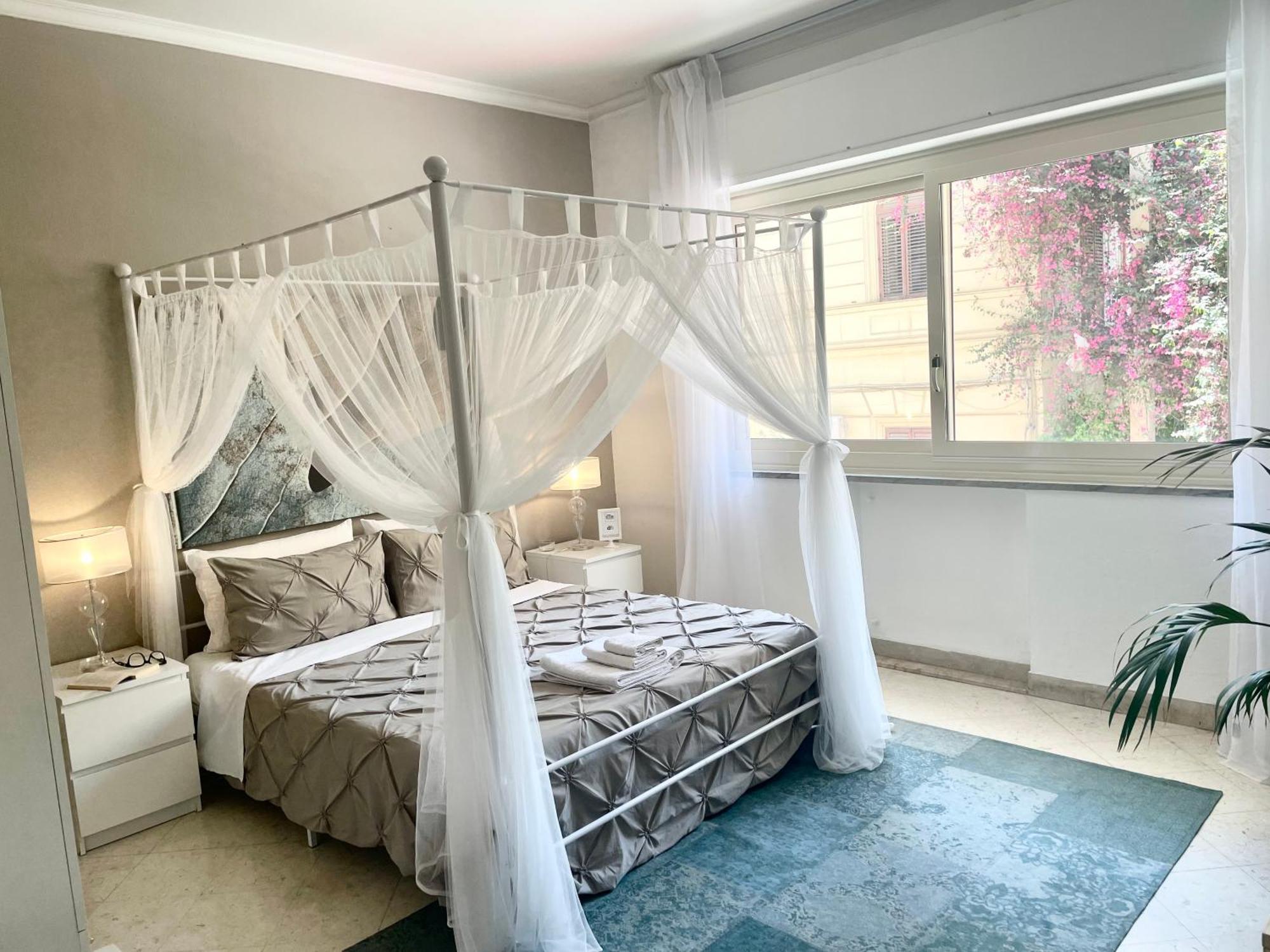 Bed & Breakfast Al Politeama 3*