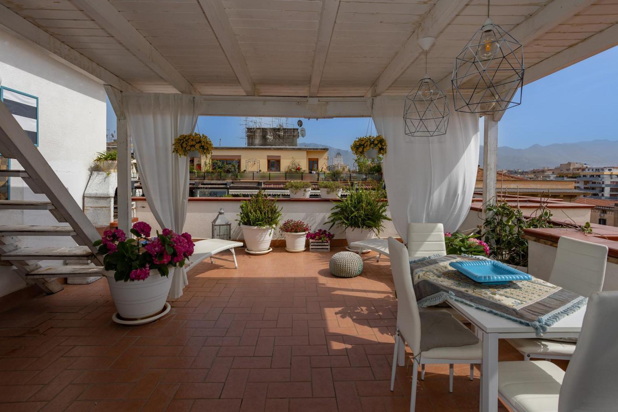 Superattico Bella Bellu Guest house 2*