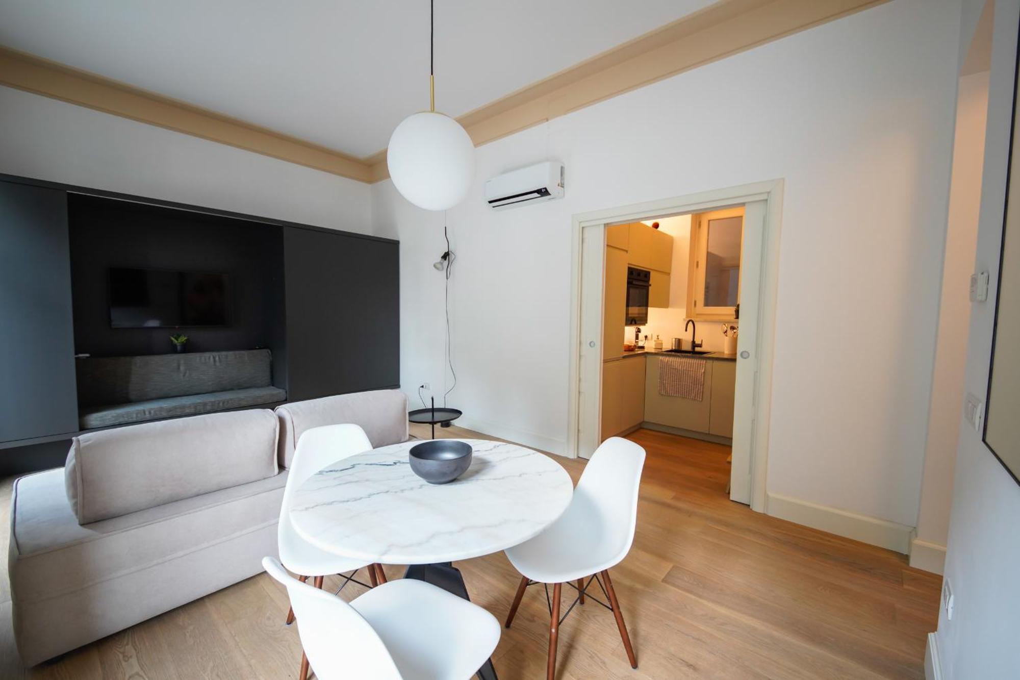 Apartment 338