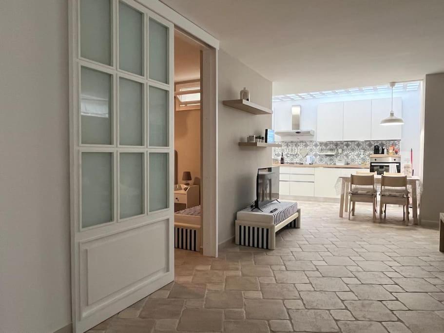 Apartment Full Semi-garden In At Mondello