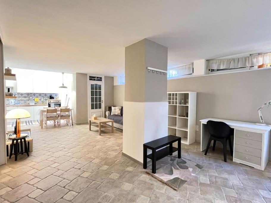 Full Semi-garden In At Mondello Apartment *