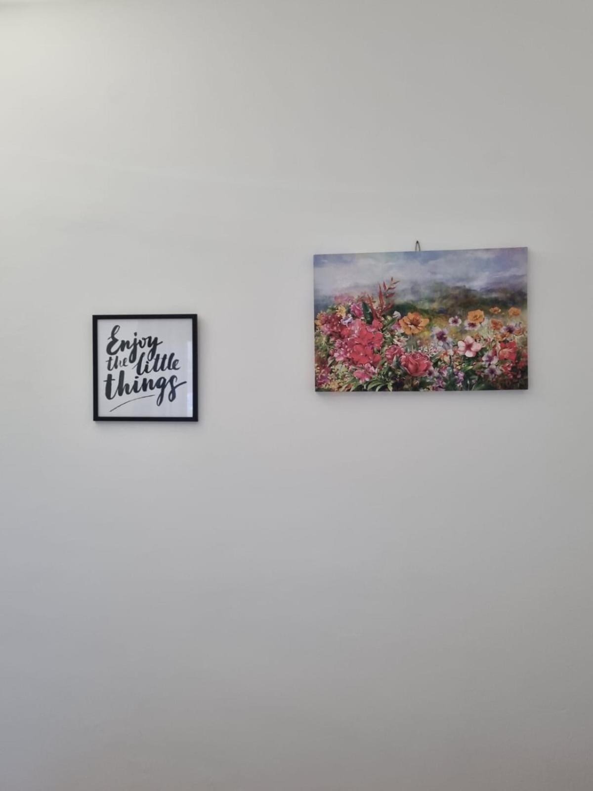 House & Free Parking By Perry-holiday Apartment