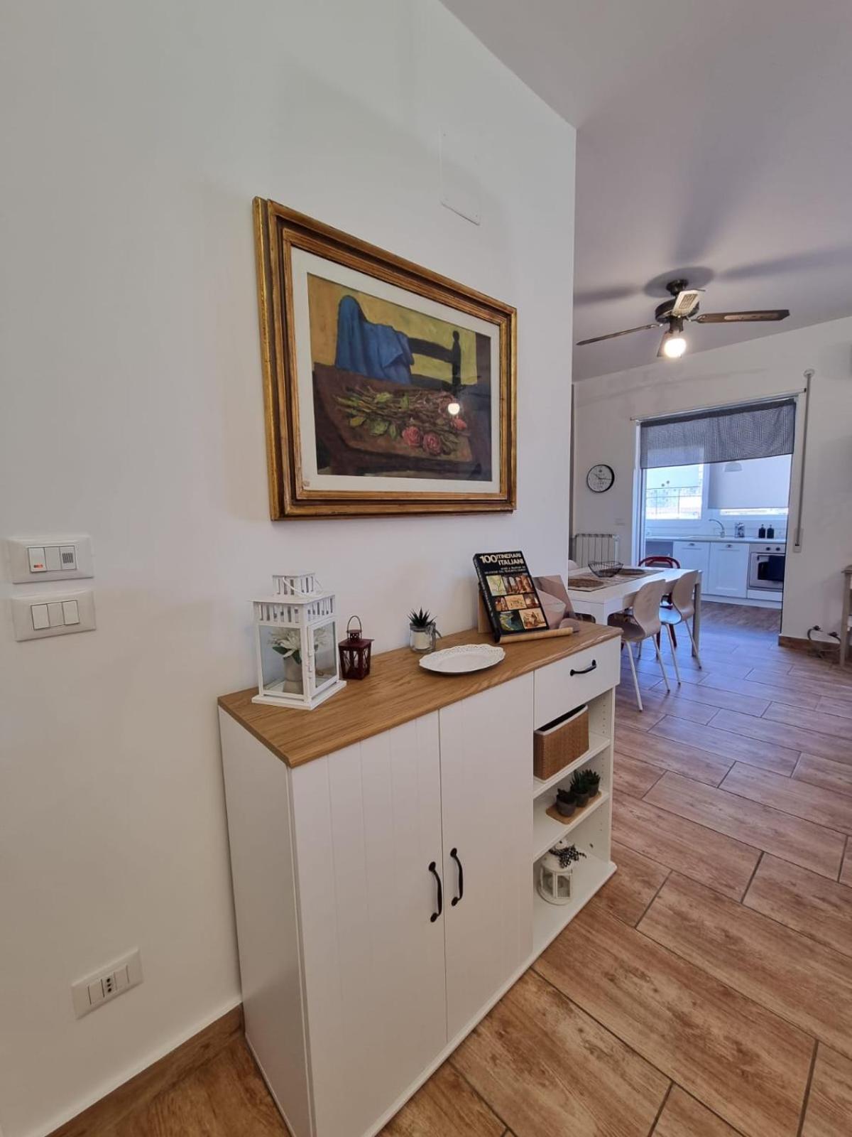 House & Free Parking By Perry-holiday *