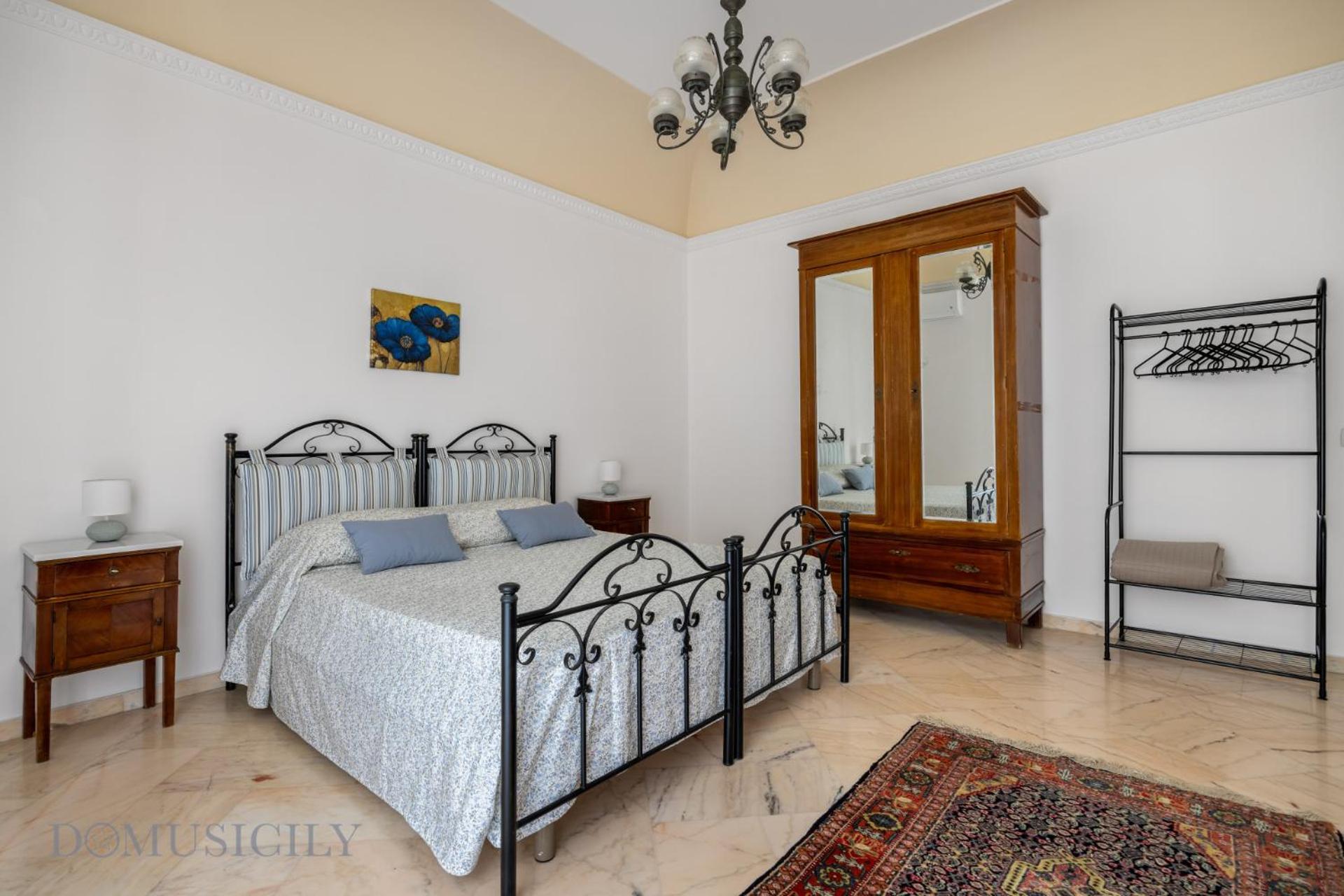 Torrekalsa By Domusicily Apartment