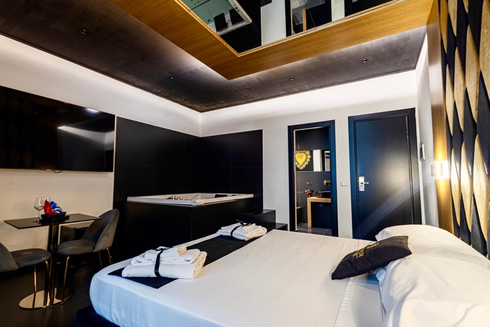 Maximum Hub Suite&spa Frühstückspension 2*