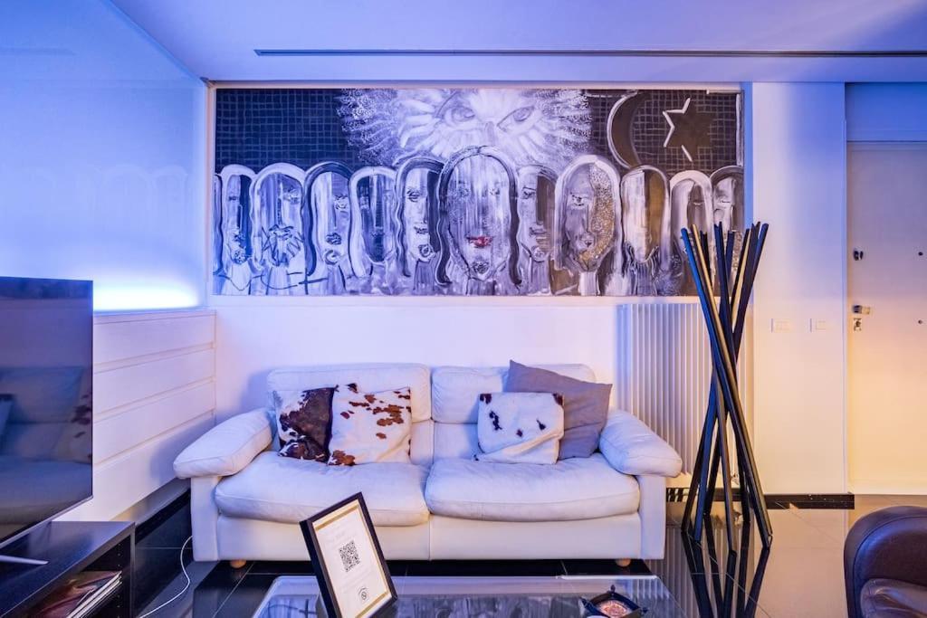 Luxury 2 Min Dal Politeama