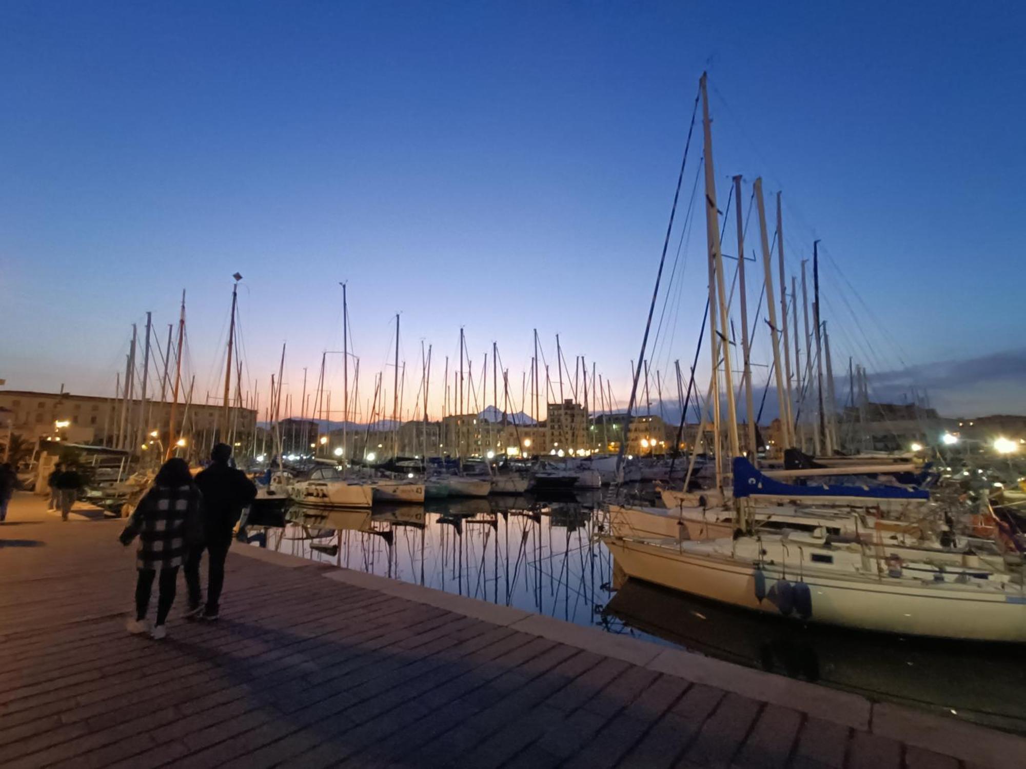 Appartamento Centro Storico - La Casuzza Cala Palermo