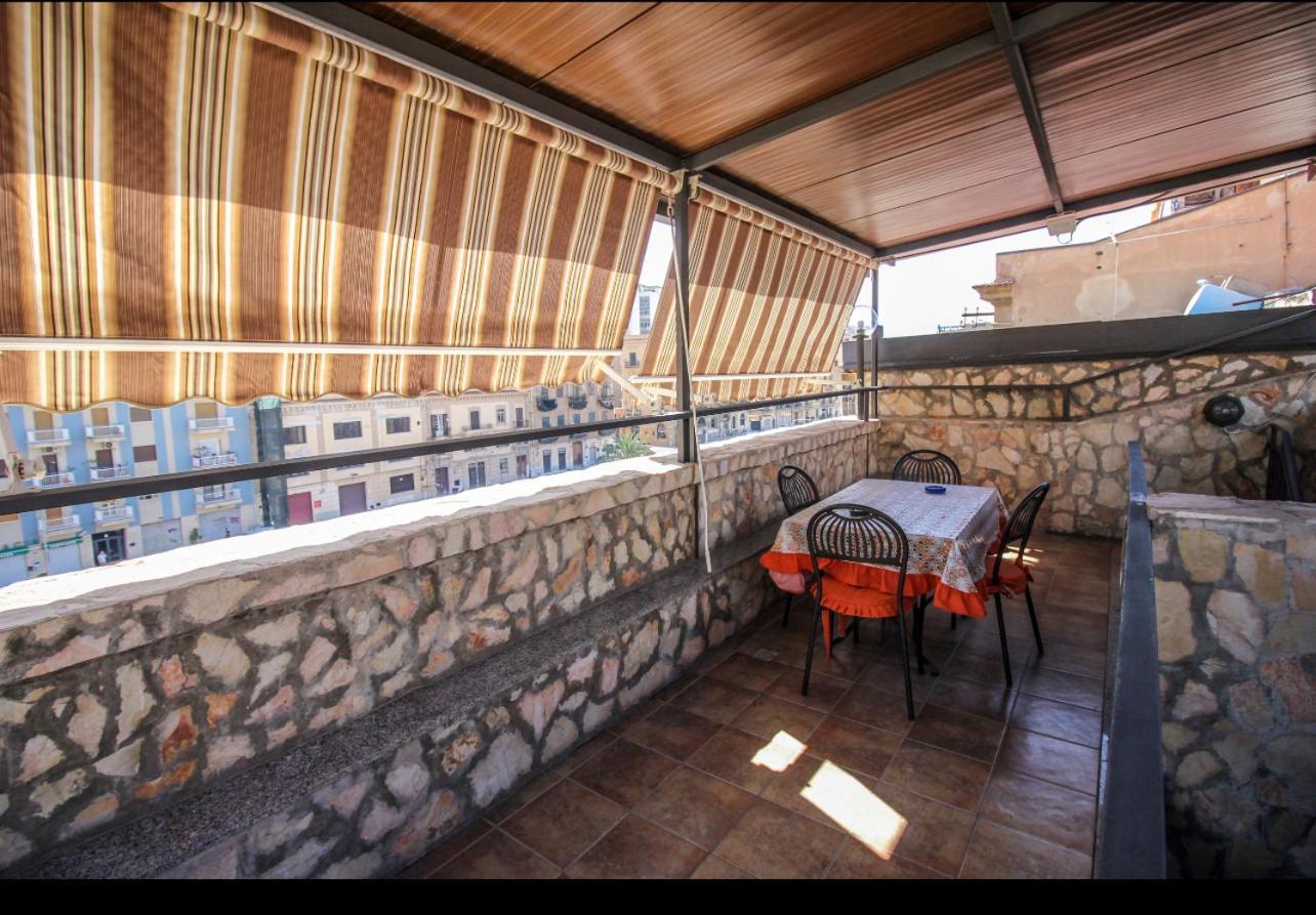 Anthony Station Gasthof Palermo