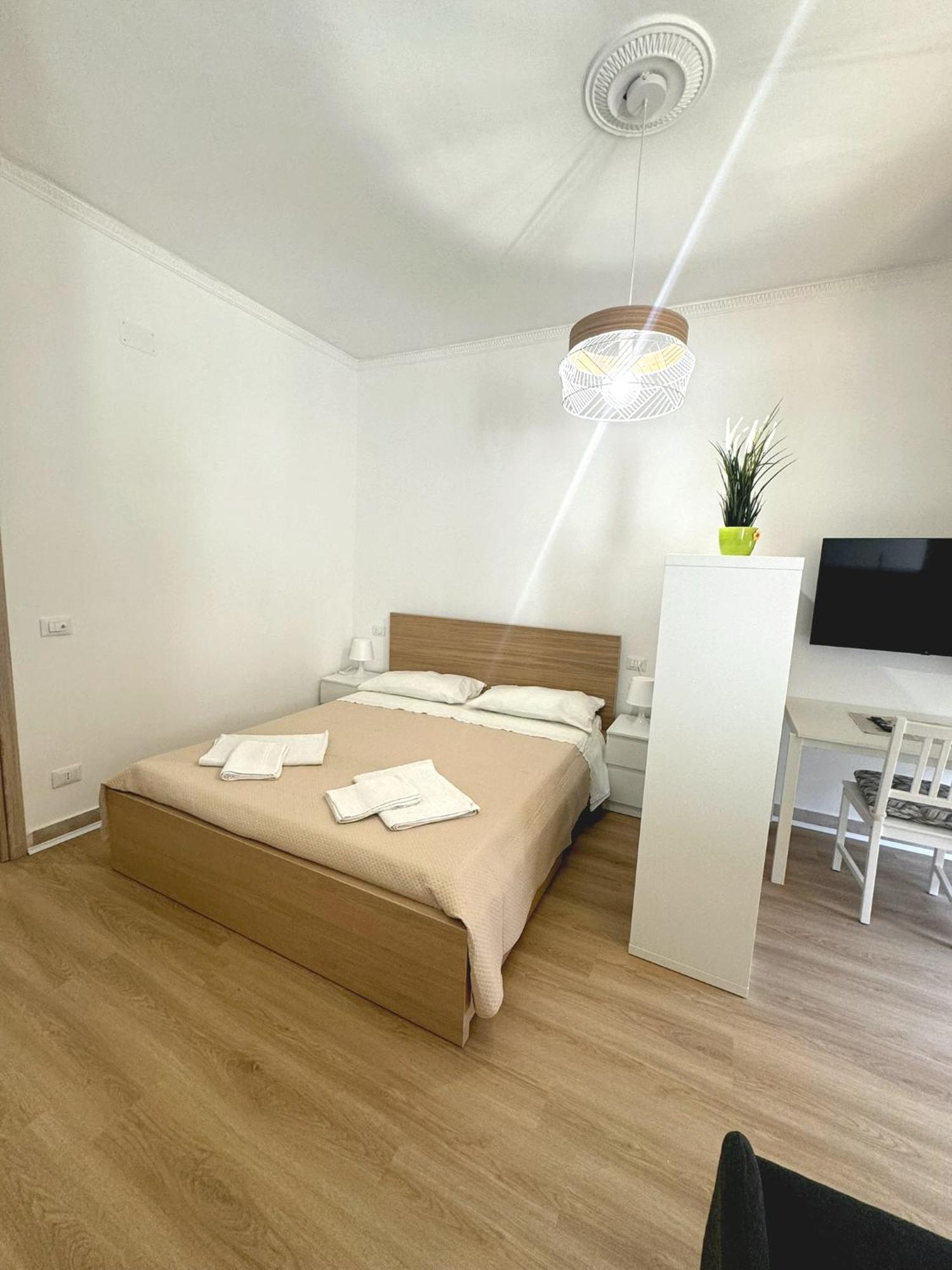 Dante Apartment