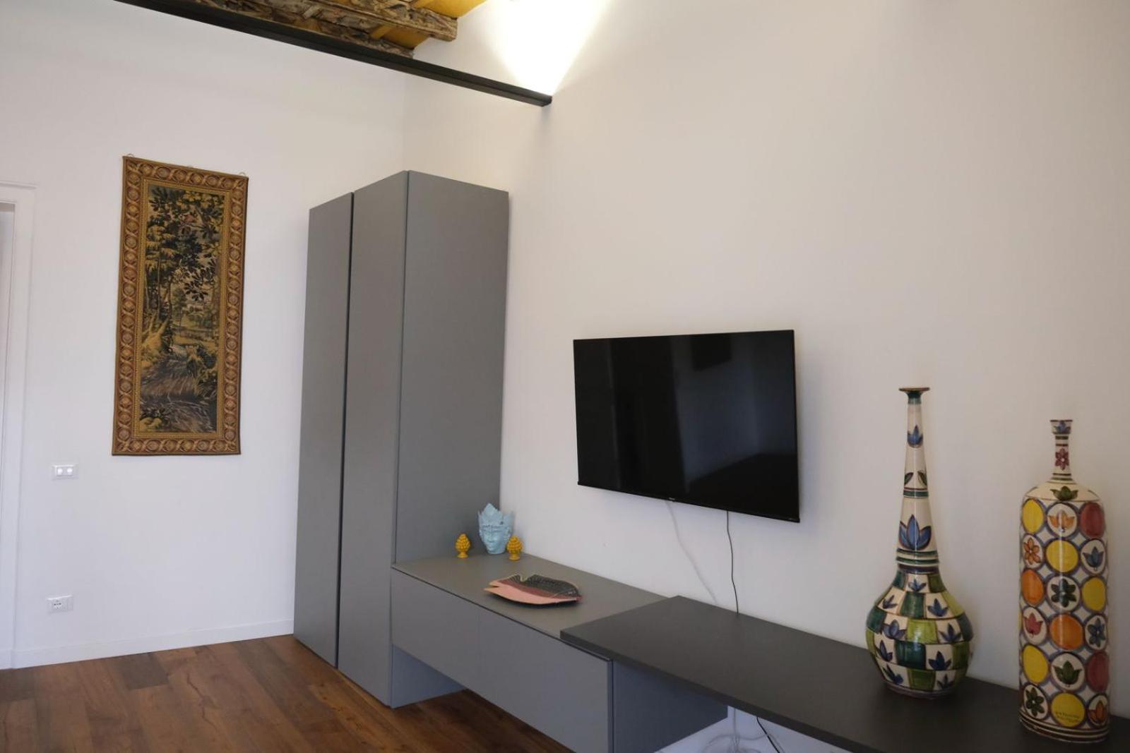 Amira Apartment
