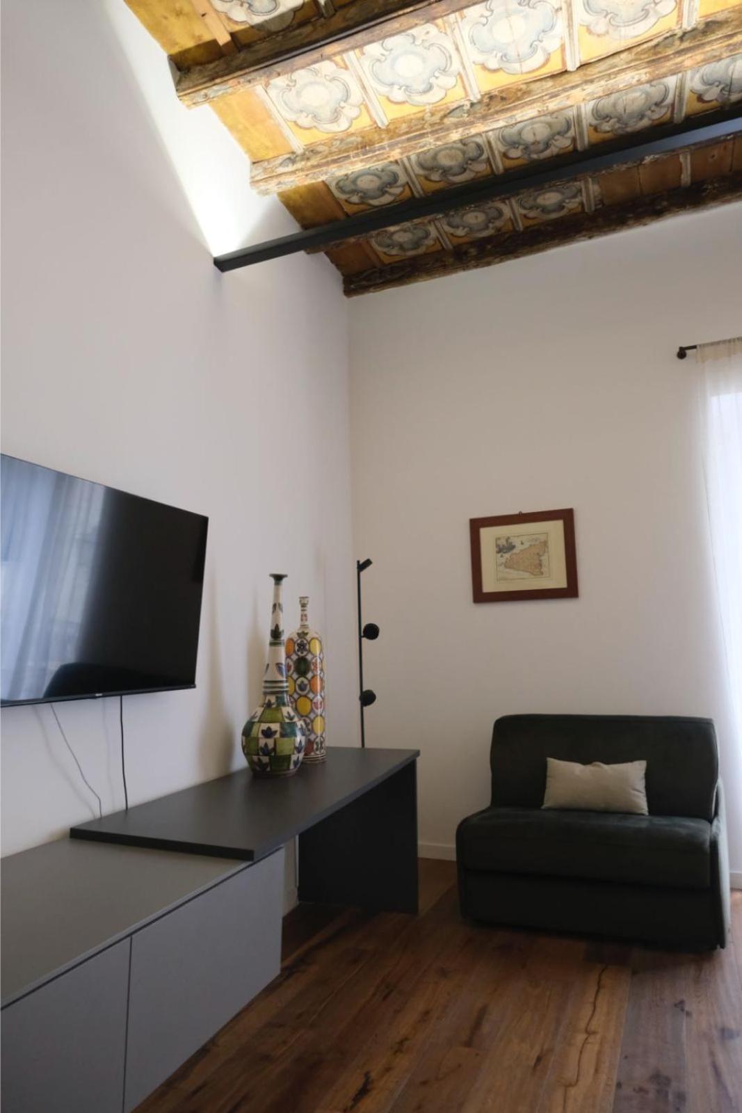 Amira Apartment