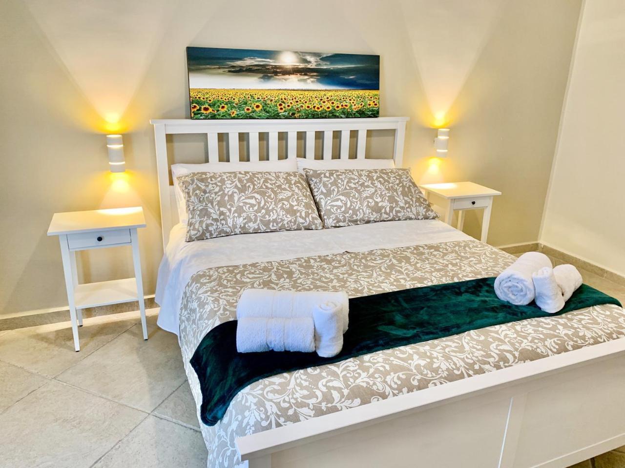 - Le Burnie Apartment *
