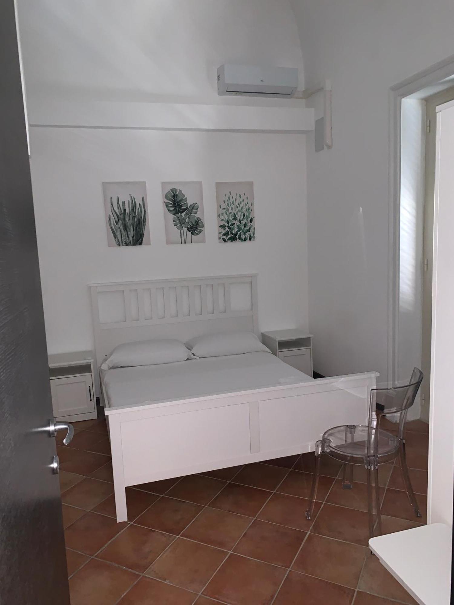 Station Guest house *