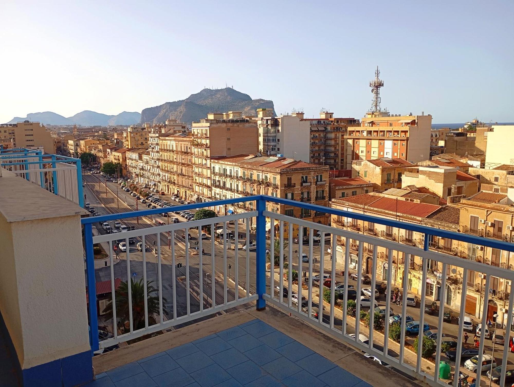 Apartment Di Nick Station