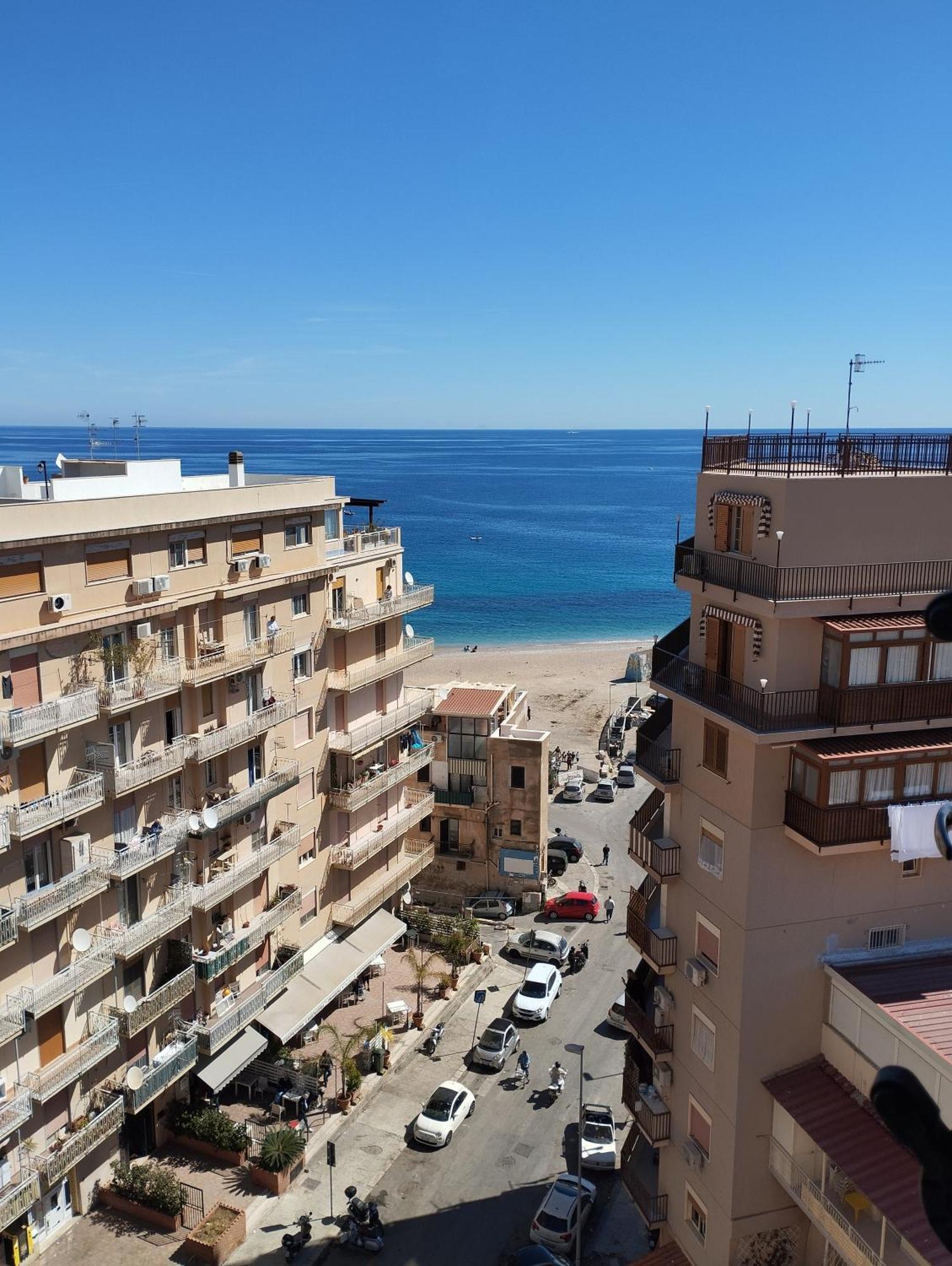 Apartment Rineddahouse Panoramico Vista Mare Con Parcheggio Privato Palermo