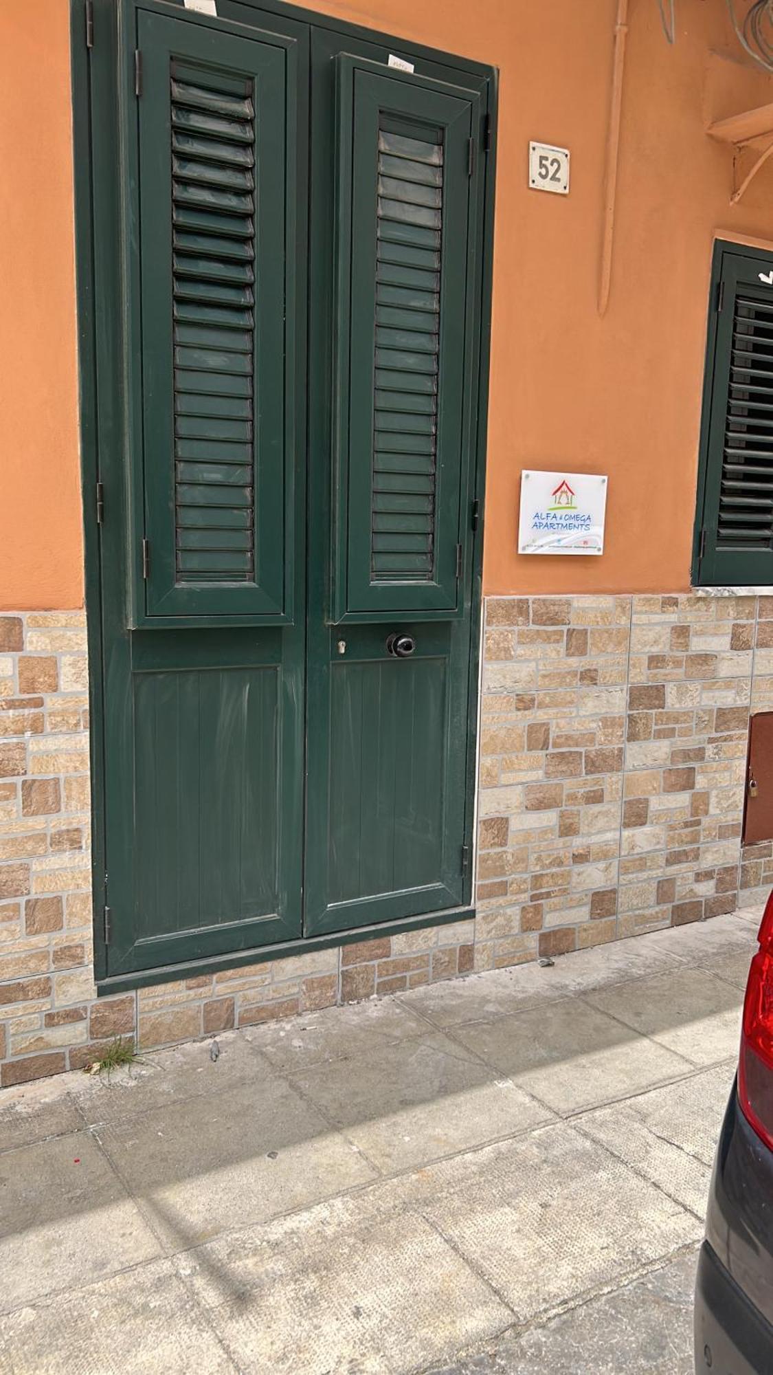 Apartment Alfa & Omega *