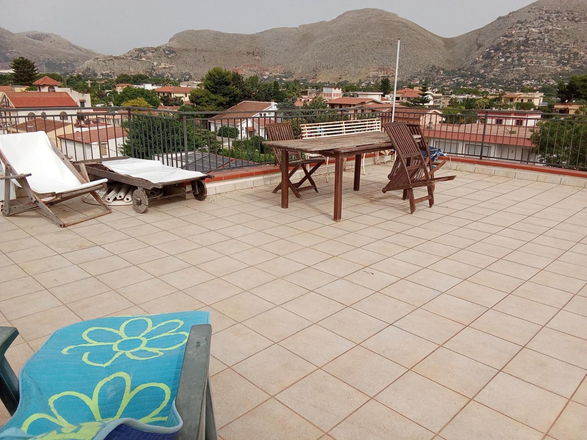 Terrazza Mare Mondello Alloggio in famiglia *