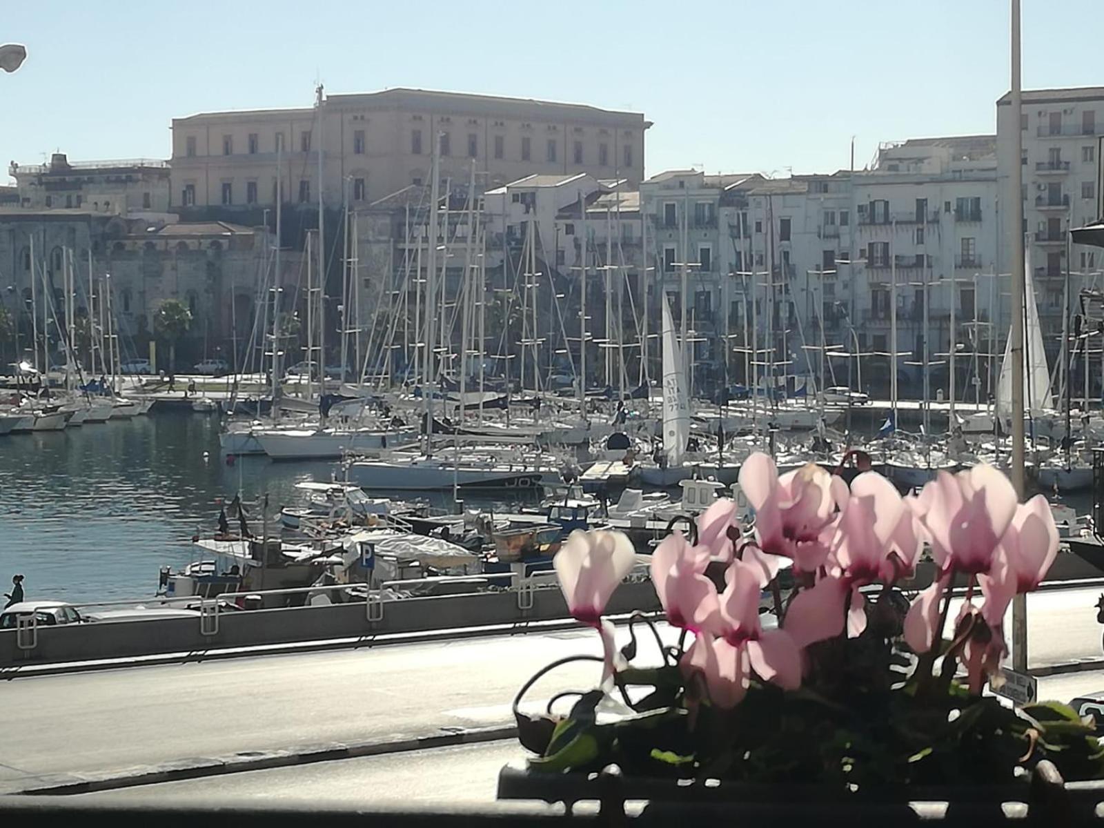 Themis Al Mare - Loft Vista Sulla Cala Apartment
