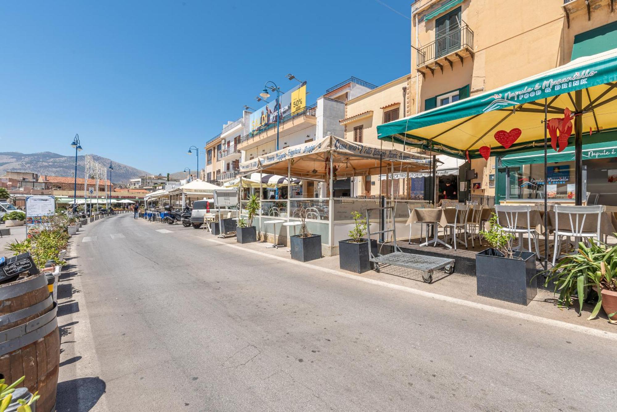 Apartment Casetta Al Molo Di Mondello By Wonderful Italy