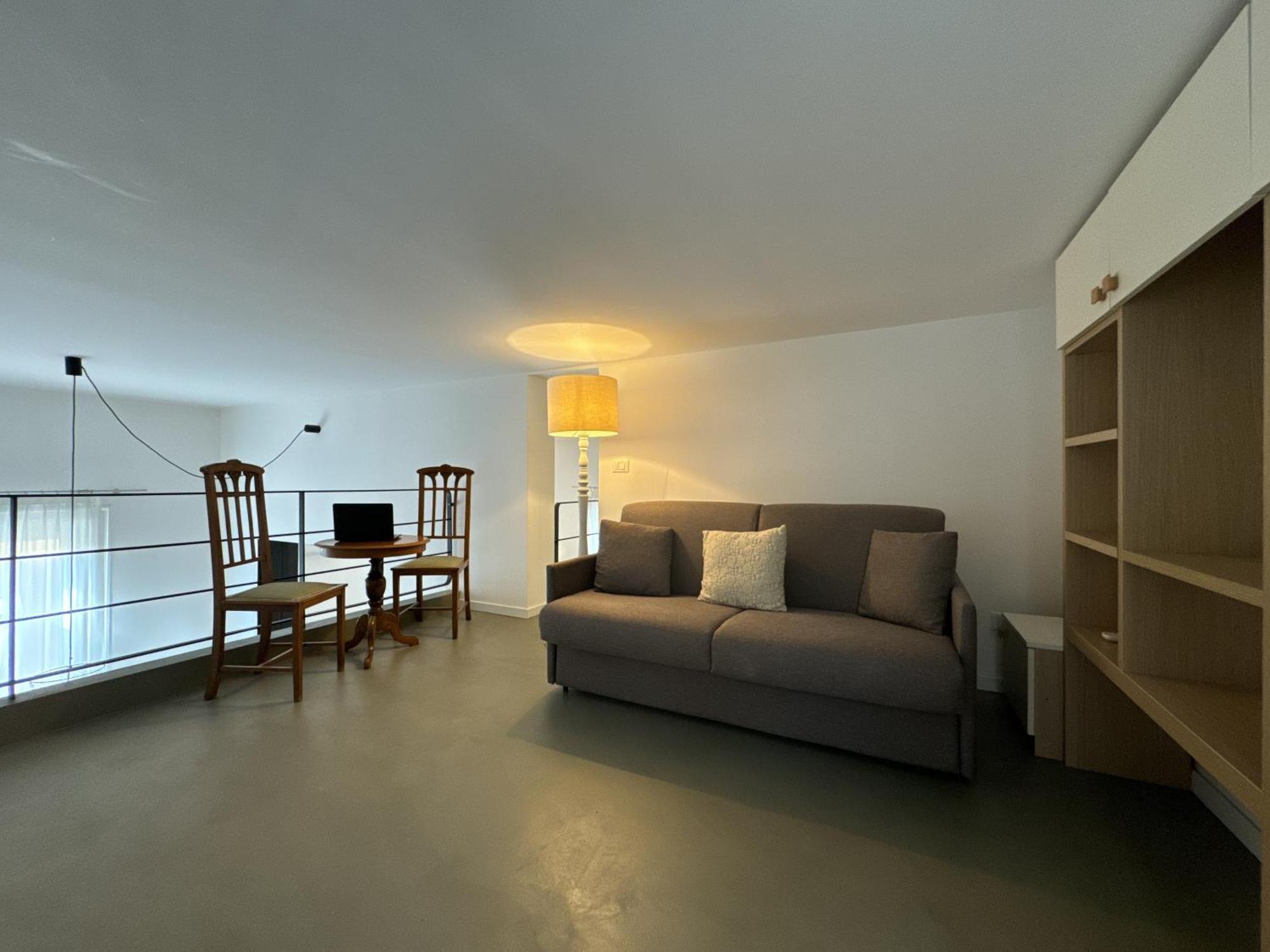 Laura's Apartment