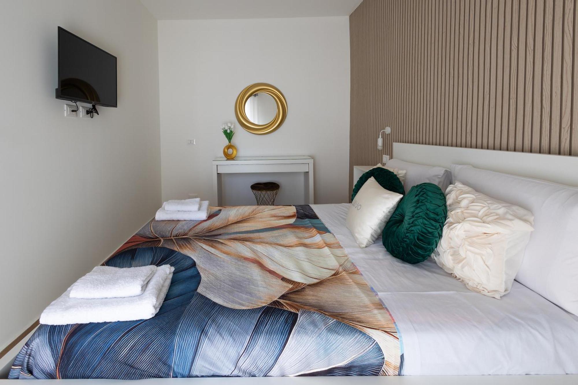 Apartment Ludo House - Charming Con Patio A Due Passi Dalla Cattedrale