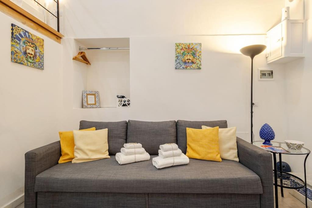 Cathedral Apartment *