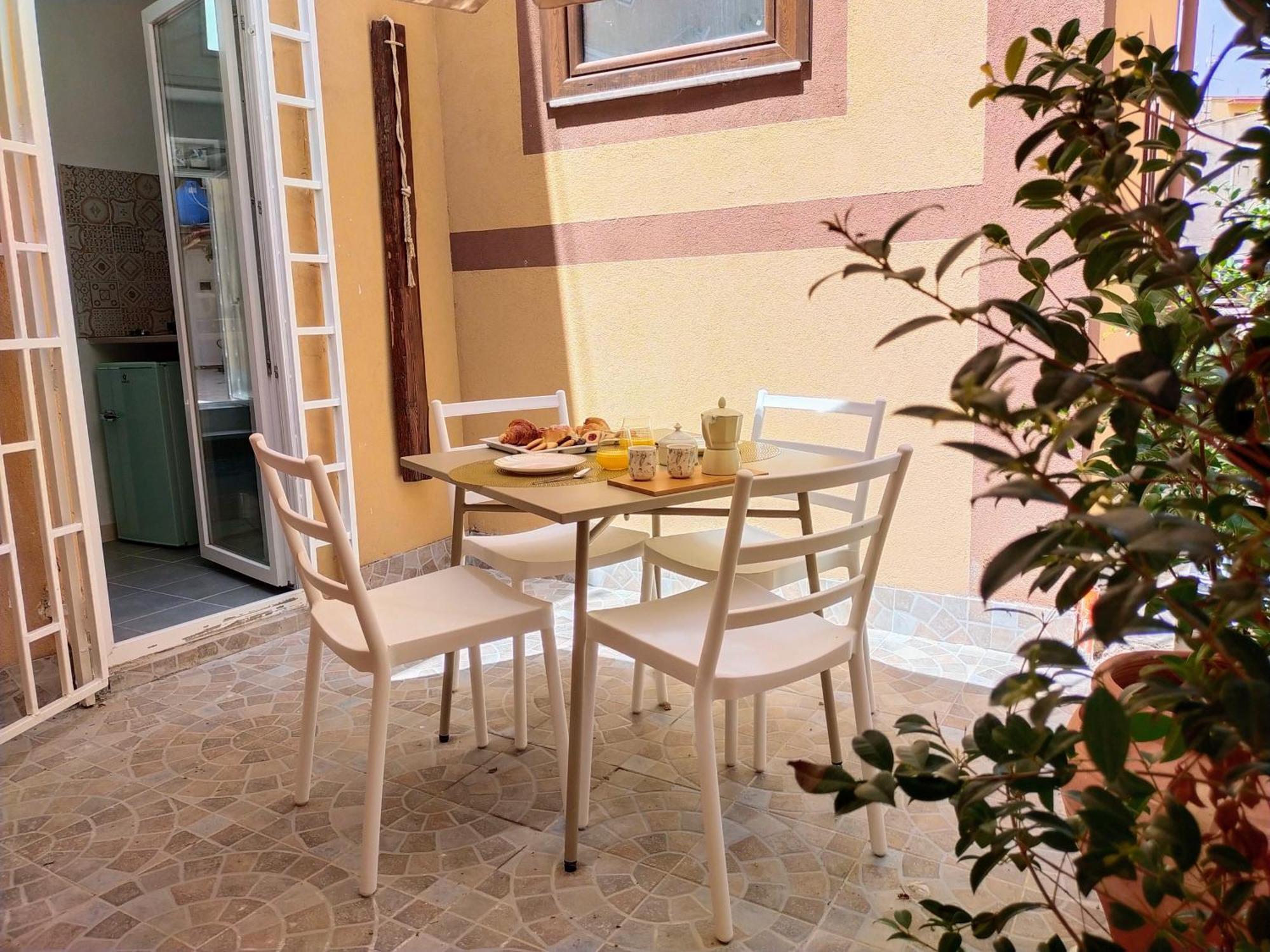 Apartment Casa La La Landi