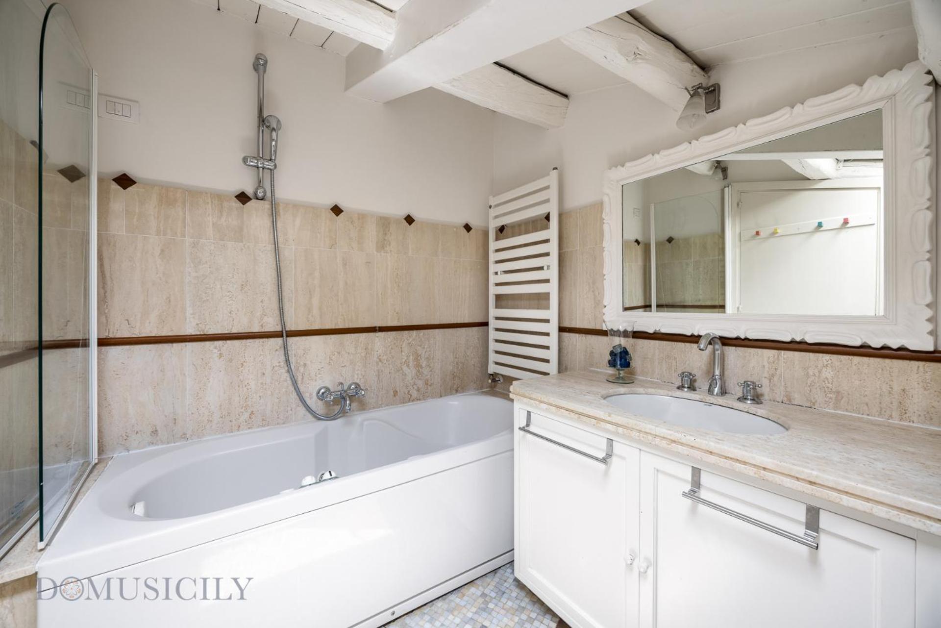 Elvi Penthouse By Domusicily Apartment Palermo