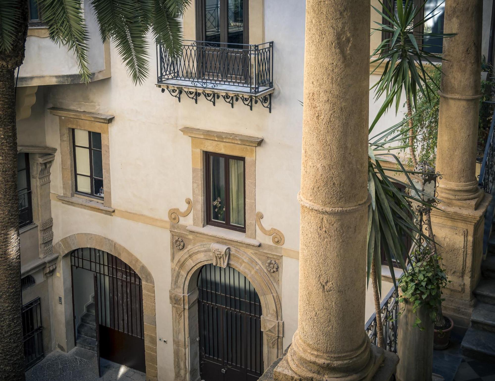 Palazzo Santa Ninfa - Luxury Mansion * Palermo